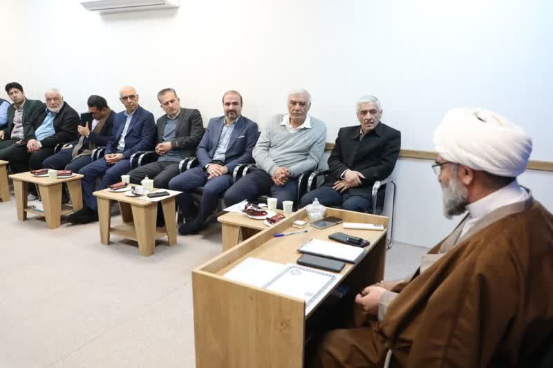 اتحاد مسئولان و صاحبنظران برای توسعه استان سمنان ارزشمند است