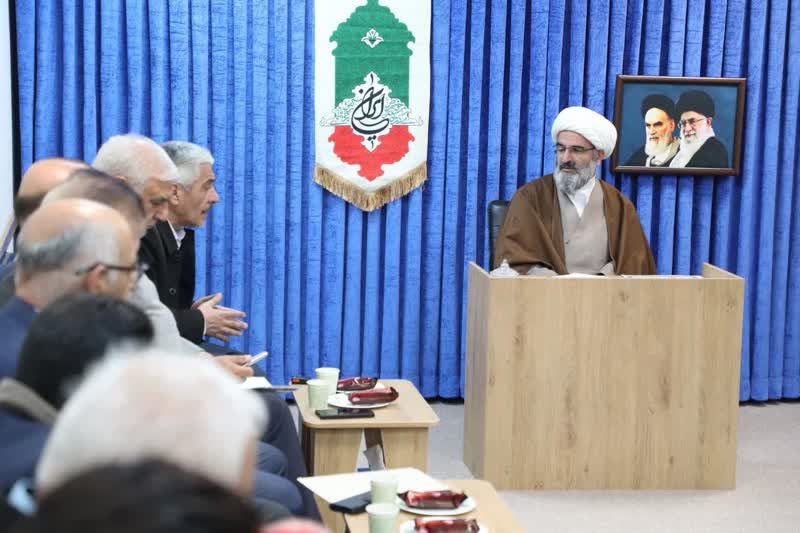 اتحاد مسئولان و صاحبنظران برای توسعه استان سمنان ارزشمند است