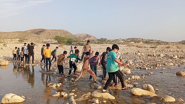 یک روز با نشاط، معنویت و همدلی؛ روایت اردوی یک روزه بچه های مسجد روستای تازیان