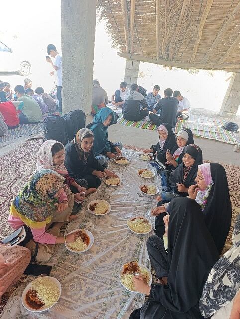 یک روز با نشاط، معنویت و همدلی؛ روایت اردوی یک روزه بچه های مسجد روستای تازیان