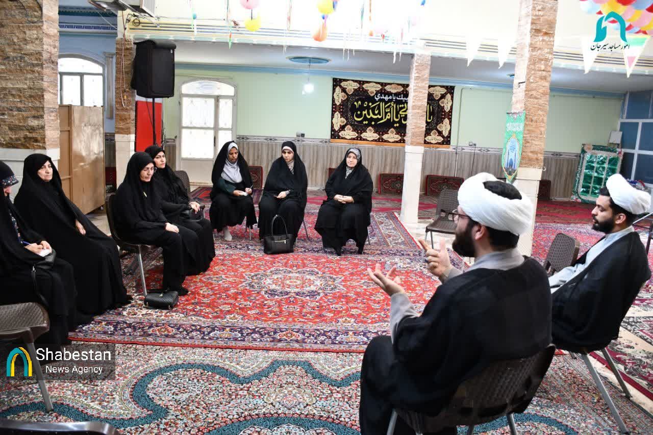 تشکیل شبکه بانوان مسجدی در سیرجان، اقدامی برای تحولآفرینی و پویایی مساجد