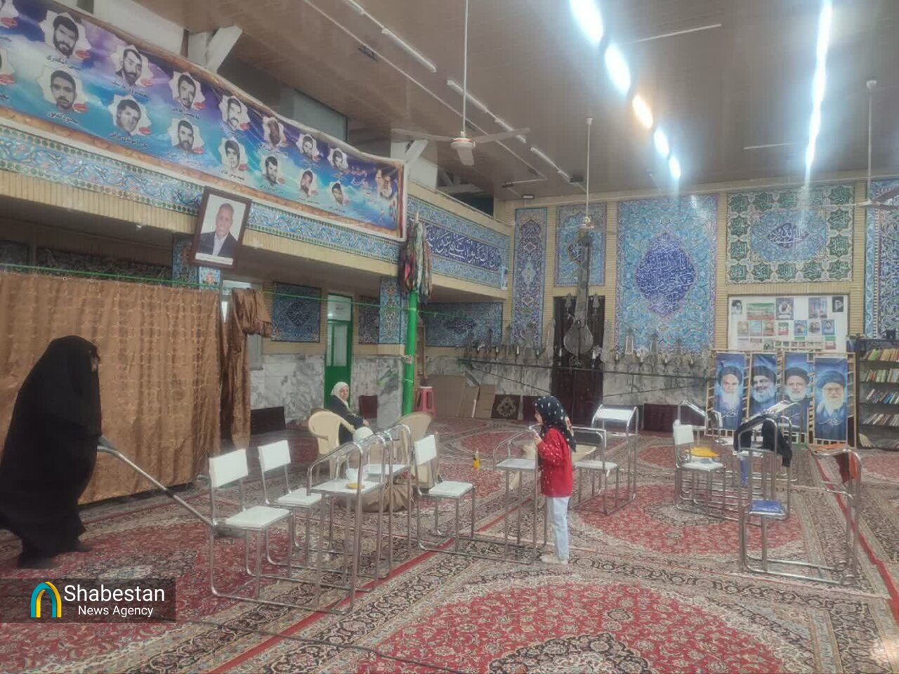 غبارروبی مساجد مشهد در آستانه ماه رمضان