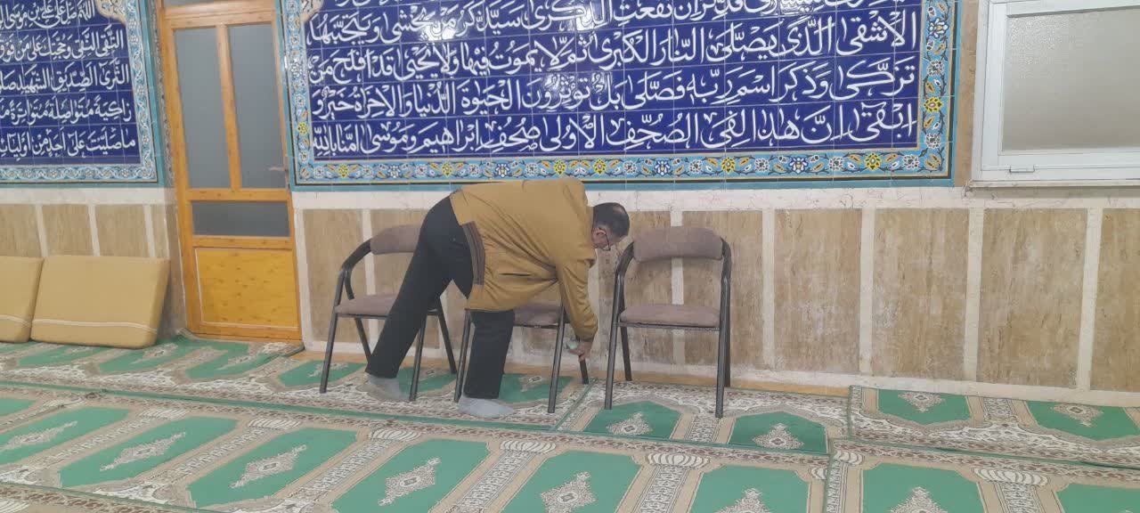 خانه‌تکانی مساجد گیلان در آستانه رمضان؛ از غبارروبی تا بازسازی با دست‌های جوان