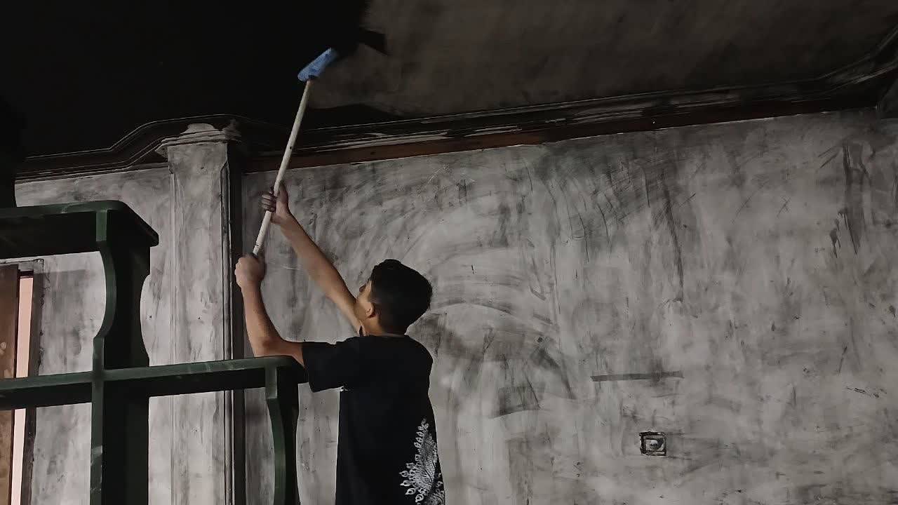 خانهتکانی مساجد گیلان در آستانه رمضان؛ از غبارروبی تا بازسازی با دستهای جوان