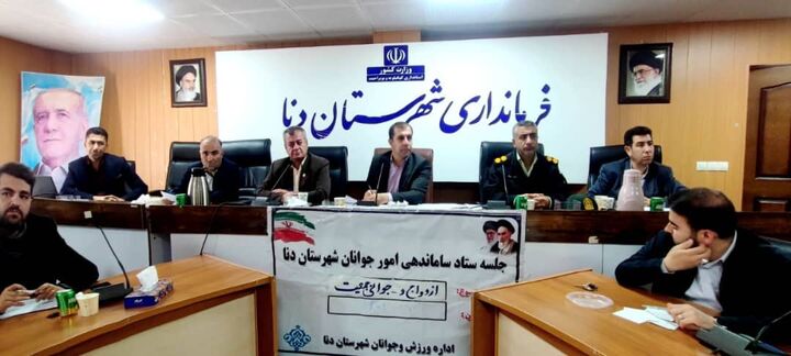 با ایجاد اشتغال پایدار، زمینه جوانی جمعیت را فراهم کنیم