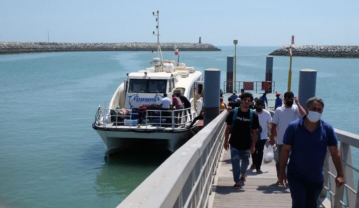 تردد بیش از ۲.۹ میلیون مسافر در بنادر مسافری مرکز هرمزگان