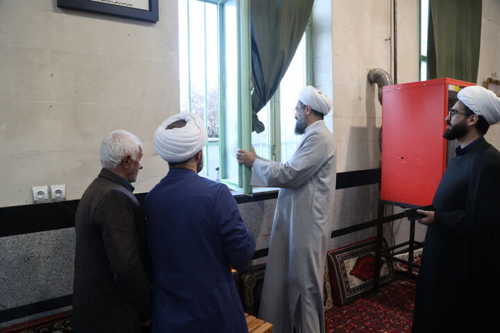 غبار روبی مساجد آیینی ارزشمند در آستانه ماه رمضان