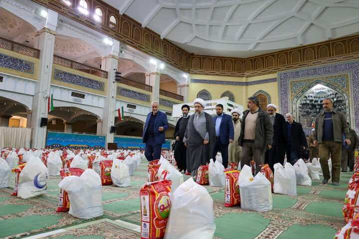 اهدای ۱۰ هزار بسته معیشتی به نیازمندان در تبریز