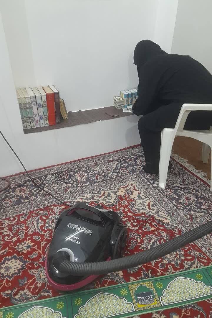 گام های عملی در «دهه غبارروبی» با همت قرانیان آران و بیدگل؛ فعالان بیتالزهرا (س) مساجد را برای میزبانی از روزه داران آماده کردند