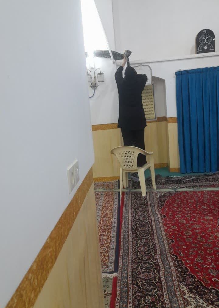 گام های عملی در «دهه غبارروبی» با همت قرانیان آران و بیدگل؛ فعالان بیتالزهرا (س) مساجد را برای میزبانی از روزه داران آماده کردند