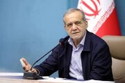 آینده کشور در دست بانوان فرهیخته و باورمند است