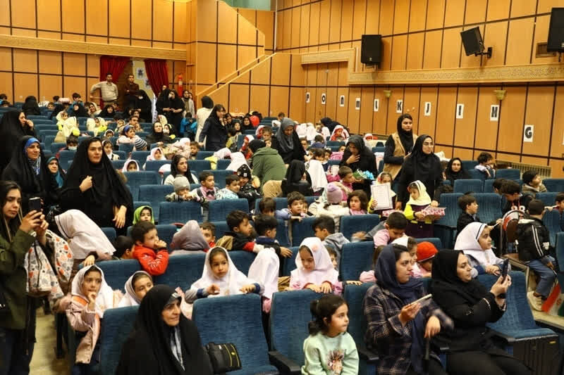 جشنواره «نهال» با محوریت کودک، مادر و مربی در شهرکرد برگزار شد