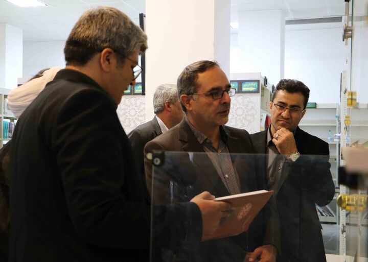 برپایی نمایشگاه‌ قرآن فرصتی مغتنم برای آشنایی نسل جوان با مفاهیم قرآنی است