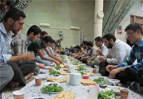 برپایی سفرههای «افطاری ساده» در ۳۰۰ نقطه مشهد با محوریت مساجد