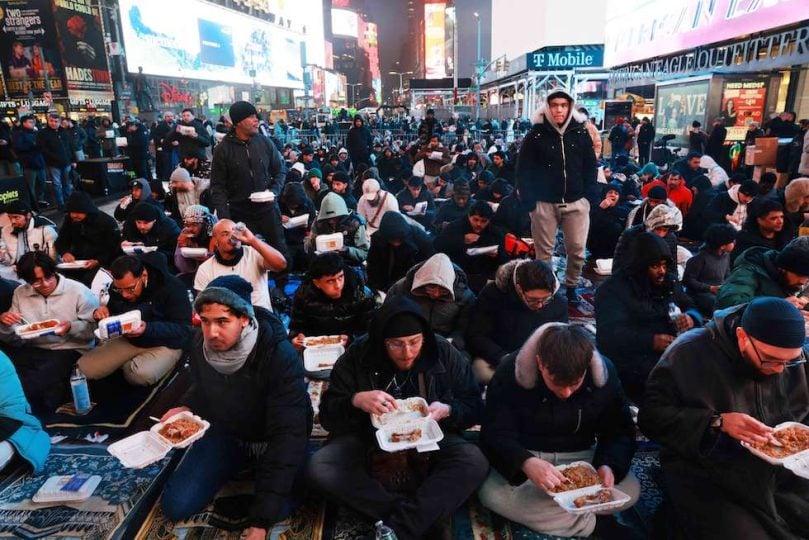 مراسم افطاری در میدان تایمز نیویورک+عکس