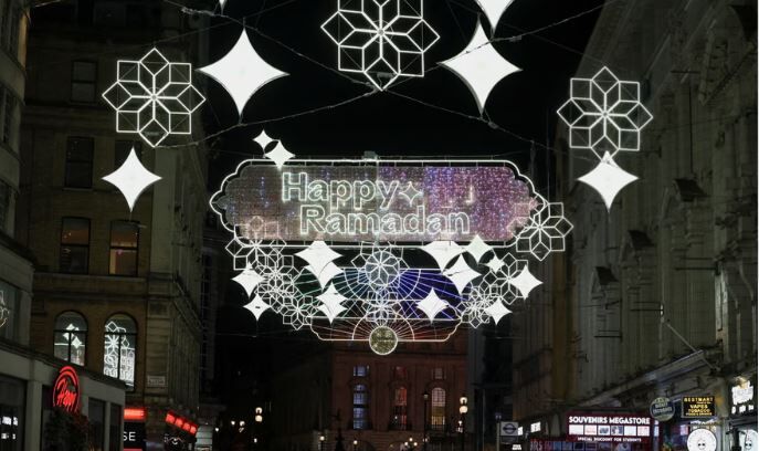 چگونه مسلمانان انگلیس مناسک رمضان را در این جامعه چندفرهنگی انجام می‌دهند؟