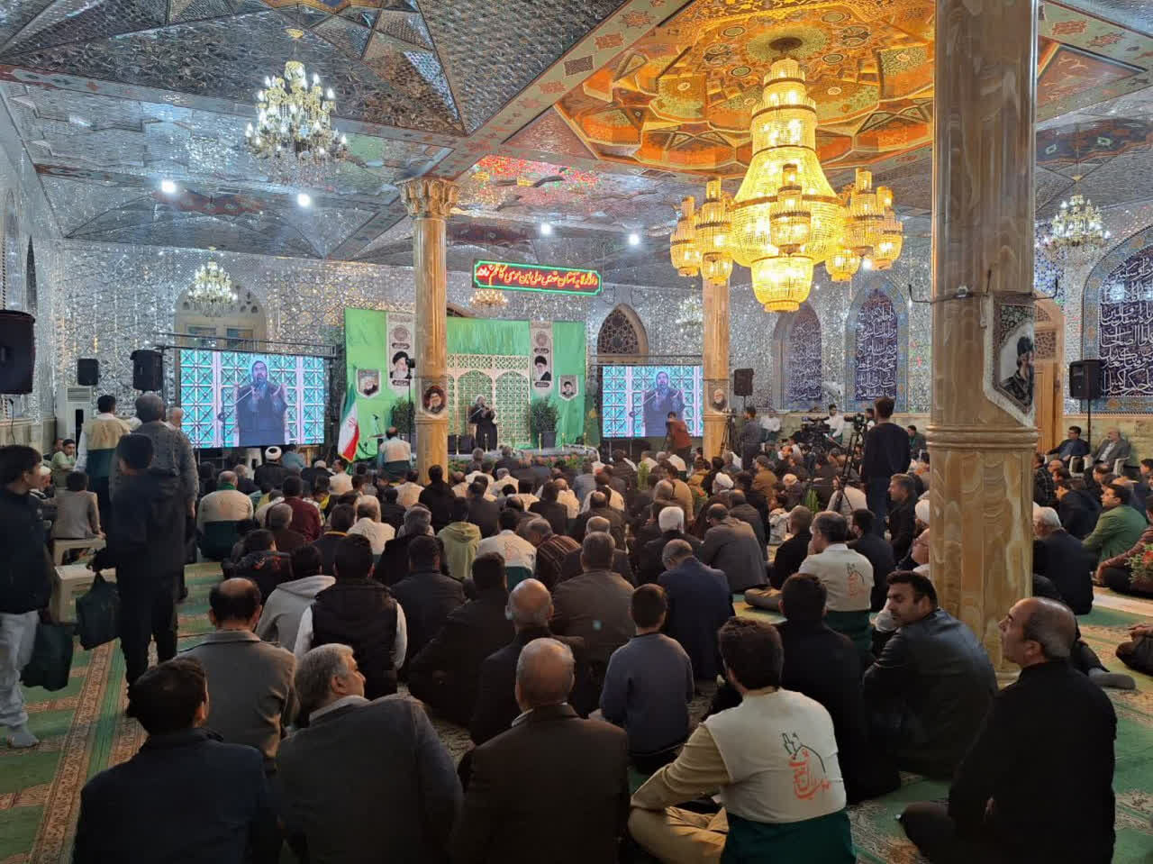 ویژهبرنامه قرآنی «چاووش رمضان با عطر رضوی» در راوند برگزار شد