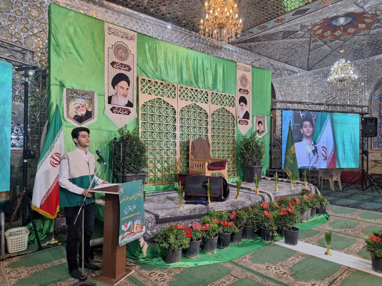 &nbsp;ویژه‌برنامه قرآنی «چاووش رمضان با عطر رضوی» در راوند برگزار شد