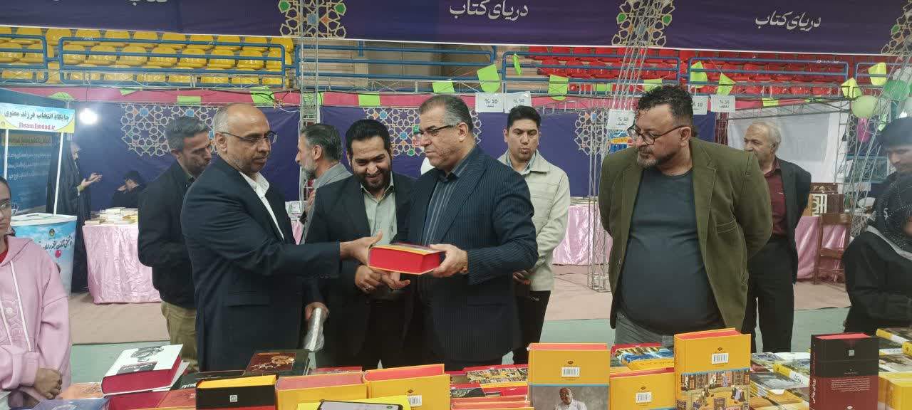 بازخوردهای مردمی و صاحب نظران از نمایشگاه کتاب و قرآن و عترت سمنان خوب بوده است