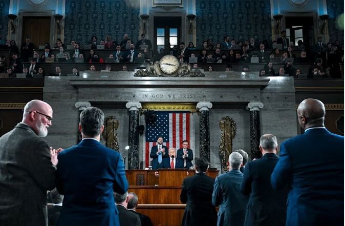 ترامپ: بهترین راه حل رویارویی با ایران دیپلماسی است