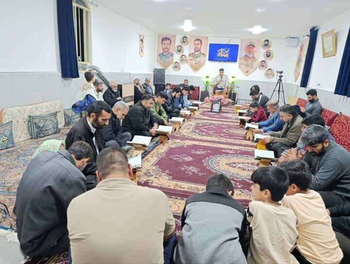محفل جزءخوانی قرآن کریم ماه مبارک رمضان در مسجدالاقصی خرم‌آباد