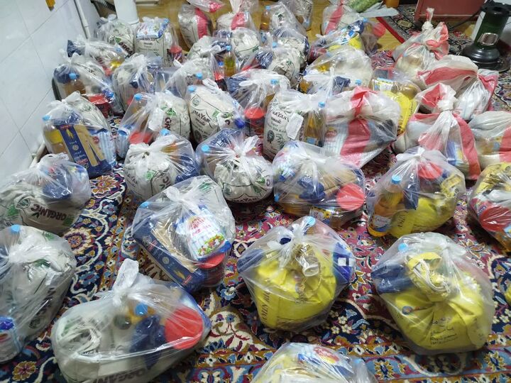 توزیع ۵۰ بسته معیشتی به همت کانون شهید ابراهیم هادی