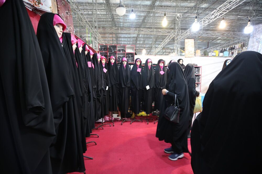 مد اسلامی در مصلی/ «خودت را با حجاب ببین» تجربه‌ای متفاوت برای دختران