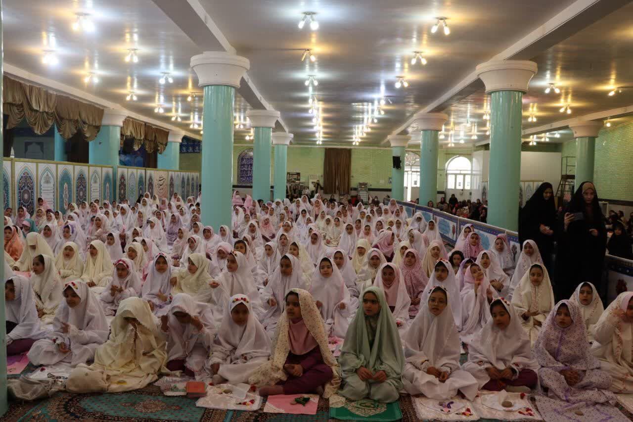 وقتی شوق بندگی در نگاه روزه‌اولی‌ها جوانه می‌زند