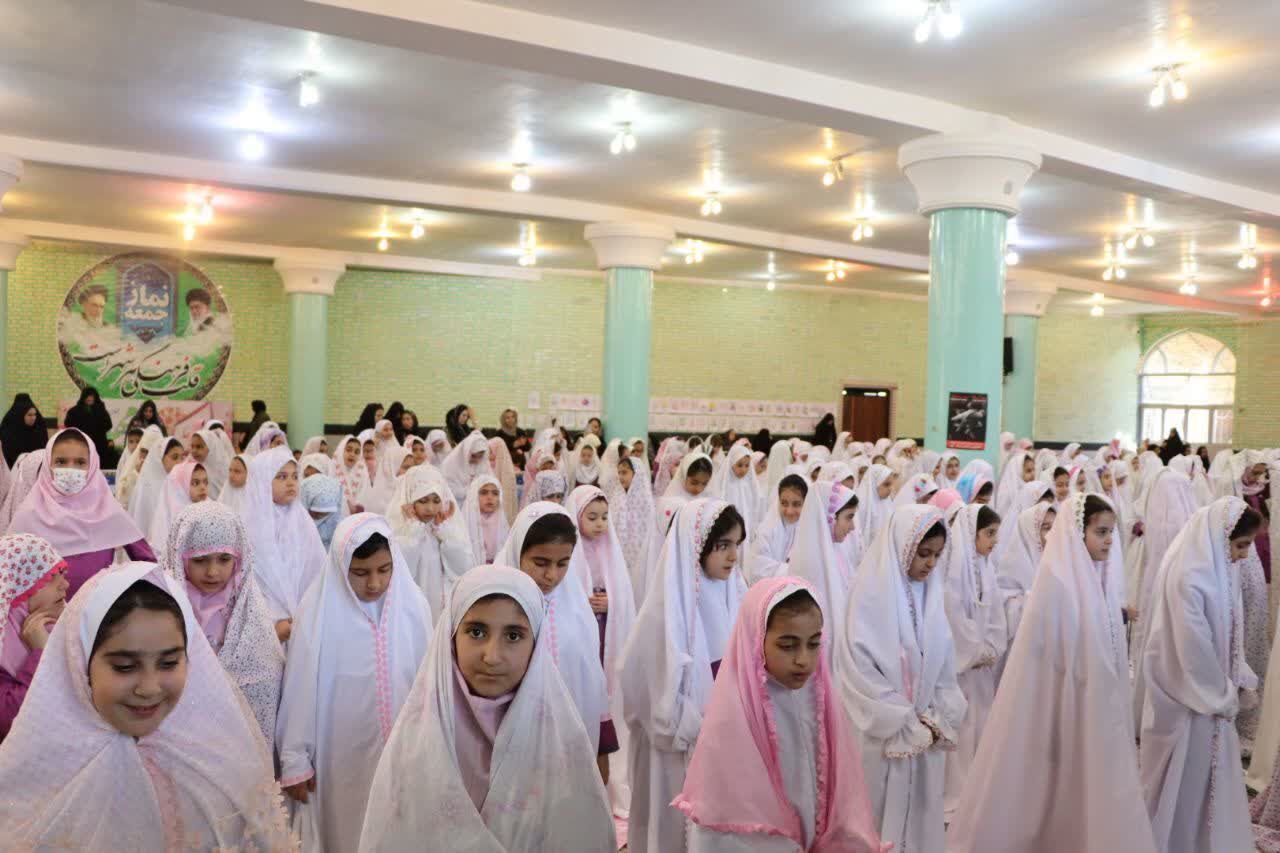 وقتی شوق بندگی در نگاه روزه‌اولی‌ها جوانه می‌زند