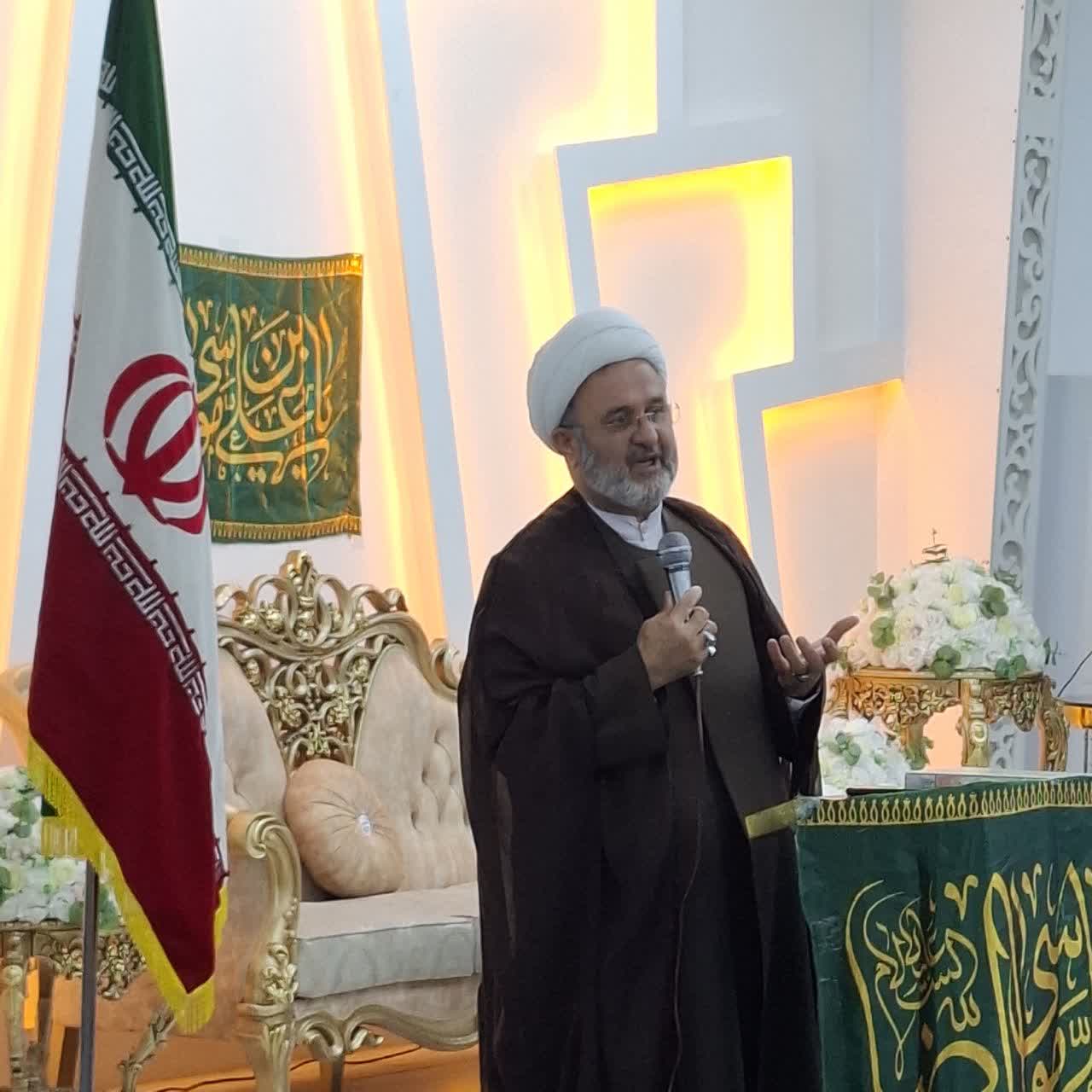 تجلیل از خادمیاران نمونه آستانه اشرفیه