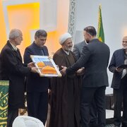 خادمیاران نمونه آستانه اشرفیه تجلیل شدند