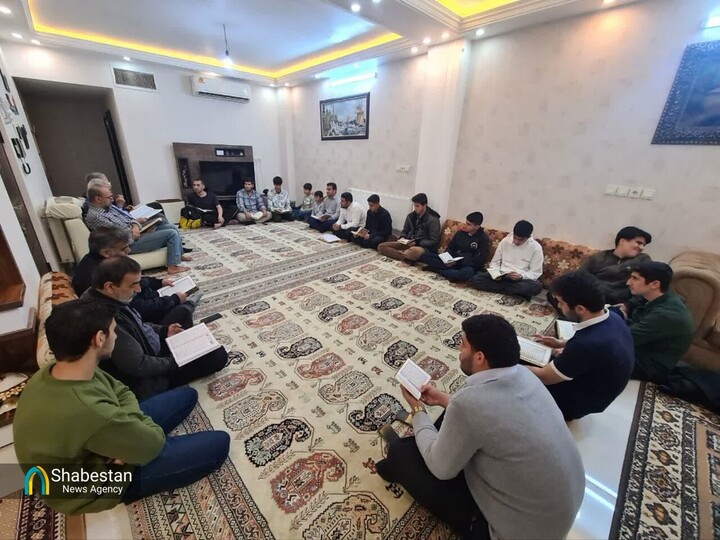 جلسات خانگی تفسیر و قرائت قرآن کریم توسط کانون فرهنگی هنری صاحب‌الزمان(عج)