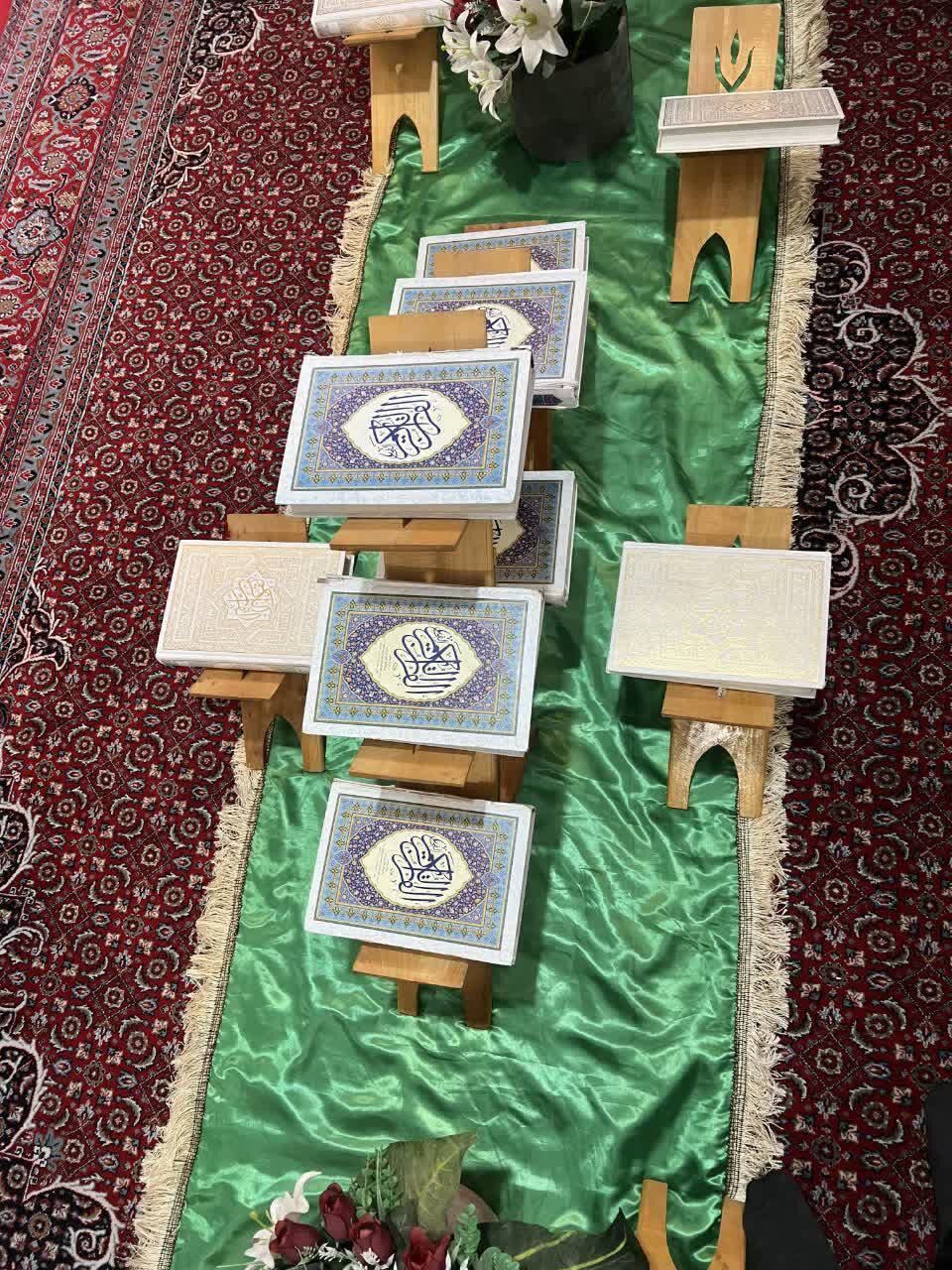 برگزاری مراسم مناجات‌خوانی و محفل انس با قرآن در مسجد حضرت ولی‌عصر(عج)