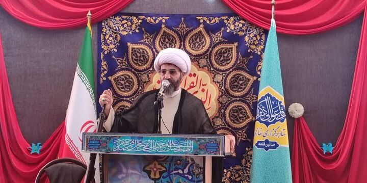 حفظ وحدت و بصیرت لازمه مقابله با توطئه دشمن است