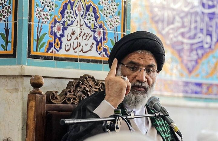 امام جمعه اهواز: خطای محاسباتی آمریکا همه منافعش در منطقه را به خطر می‌اندازد