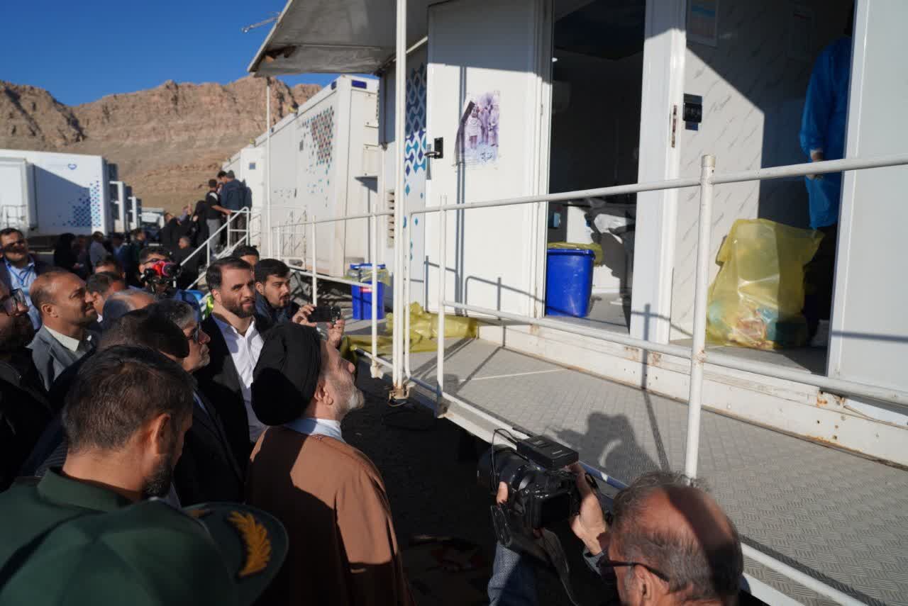 خدمترسانی جهادی در حوزه درمان عبادت است