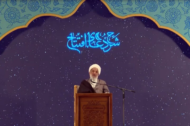 ویژگی دولت کریمه، عزت اسلام و ذلت نفاق است