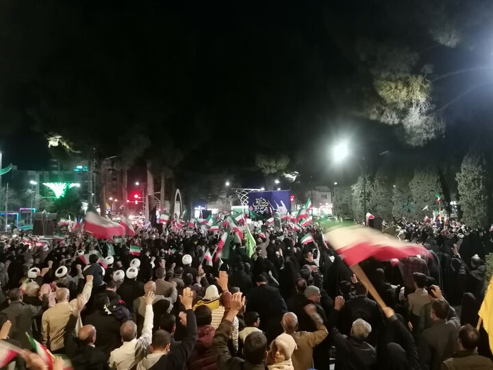 انزجار عمومی مردم بیرجند از رژیم کودک کش آمریکا و صهیونیسم