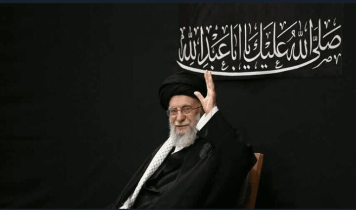 ما پدر و مقتدا از دست داده‌ایم، عزاداریم اما ناامید و متوقف نمی‌شویم