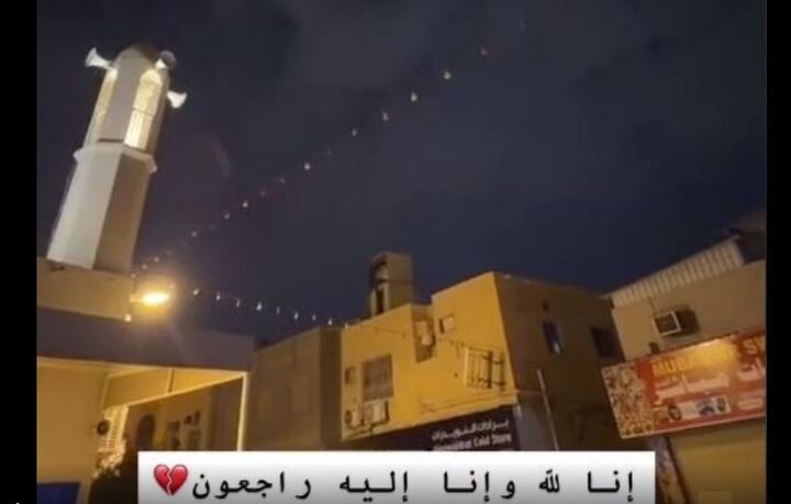 لحظه اعلام شهادت امام خامنه‌ای از مناره‌های مساجد بحرین