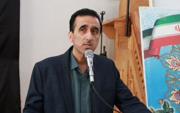 هیات مذهبی فرزندان امامین انقلاب و استوار در ادامه راهشان ایستاده است