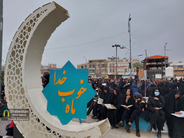 جزءخوانی متفاوت هزاران کرمانی در یازدهم ماه مبارک رمضان