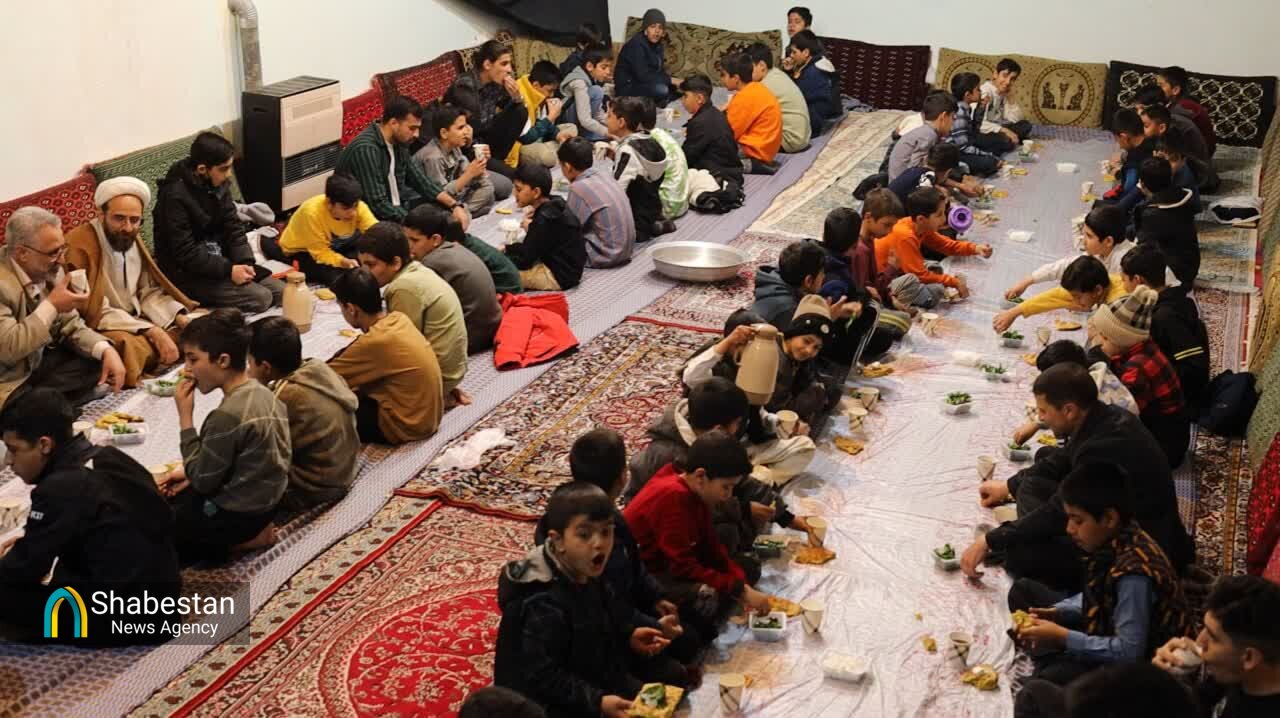 از سازهای نیمهتمام تا سنگر تربیت جوانان در مسجد حضرت زینب(س) بیرجند