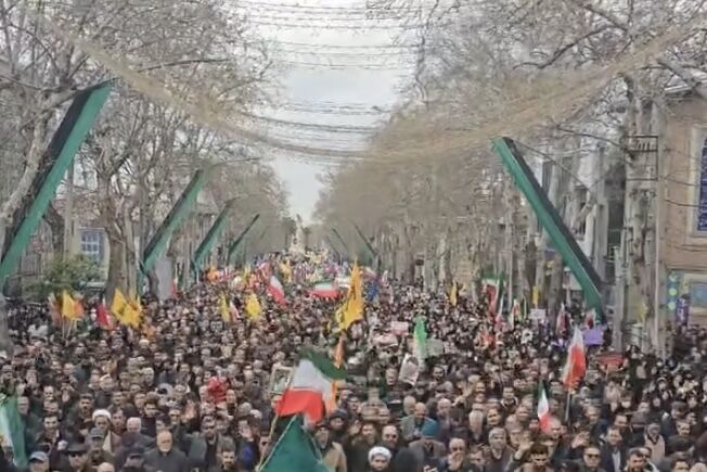 تجلی حضور گرگانی‌ها در سوگ رهبر شهید