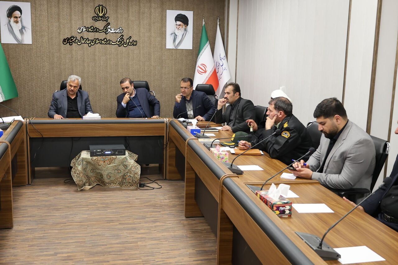 انسجام ملی تنها راه عبور از توطئههای دشمن است