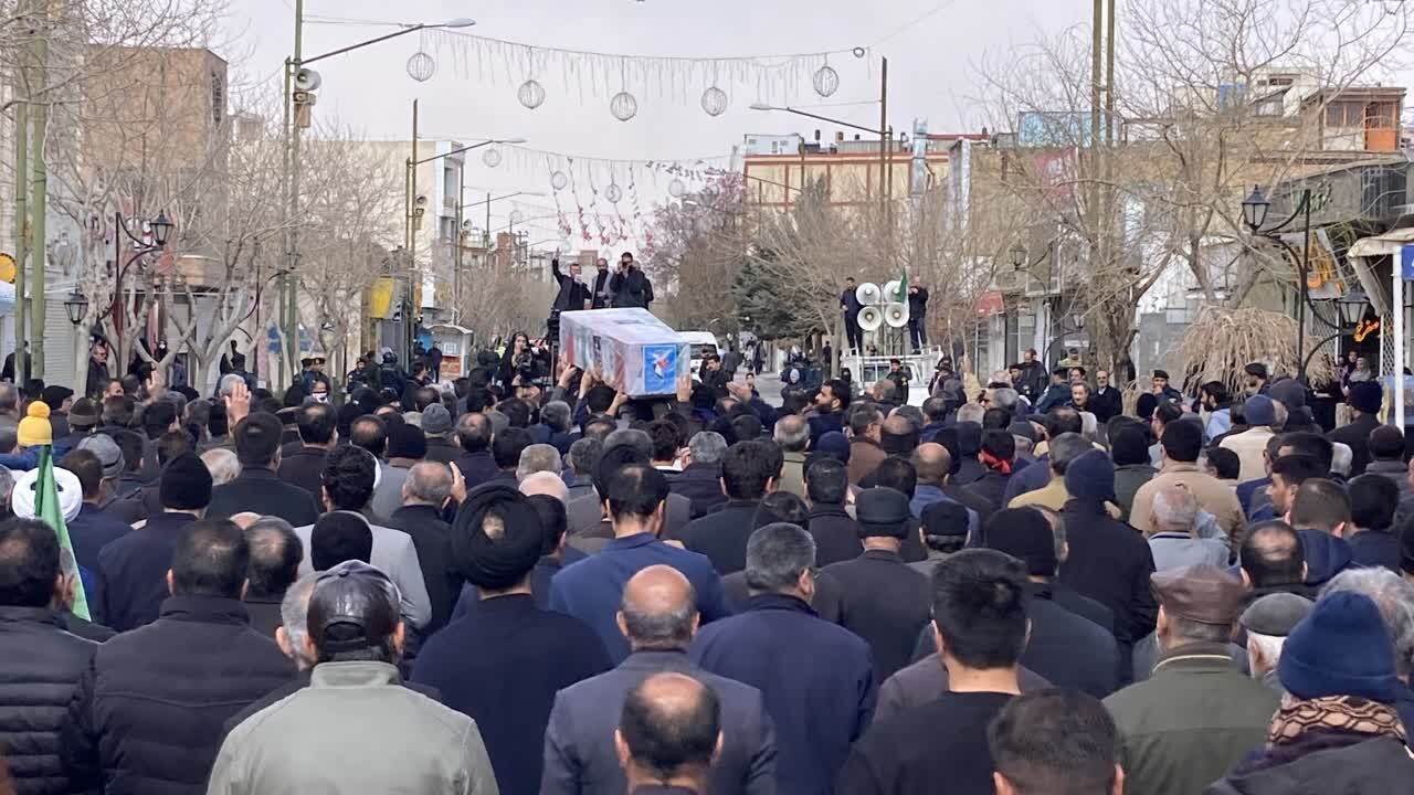 پیکر مطهر شهید مهدی عباسی در شهرکرد تشییع شد