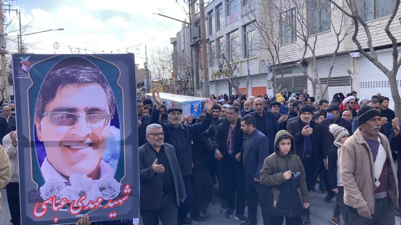 پیکر مطهر شهید مهدی عباسی در شهرکرد تشییع شد