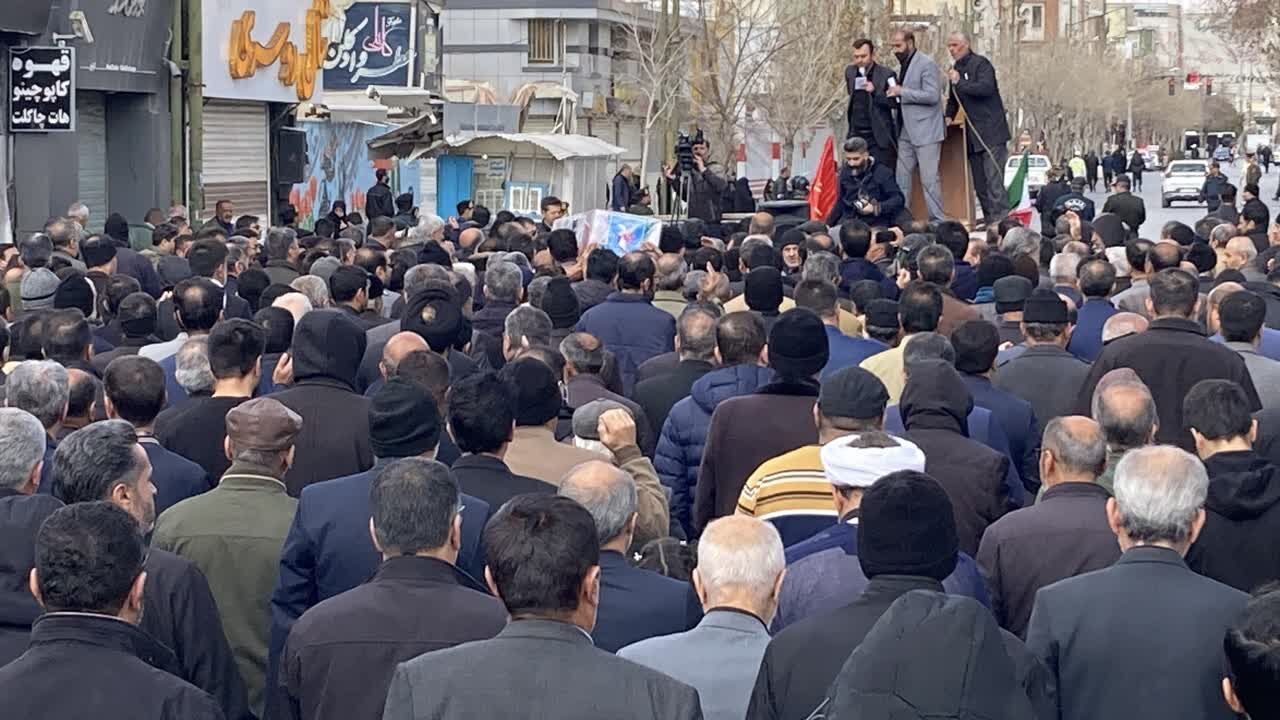 پیکر مطهر شهید مهدی عباسی در شهرکرد تشییع شد