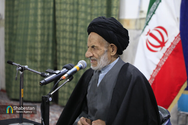 شکست محاسباتی دشمن/ مردم ایران از حریم انقلاب دفاع می کنند