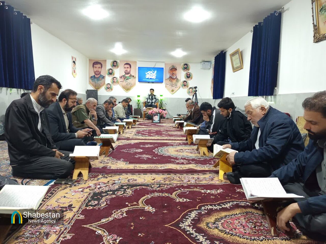 محفل جزءخوانی قرآن کریم در مسجدالاقصی خرم‌آباد